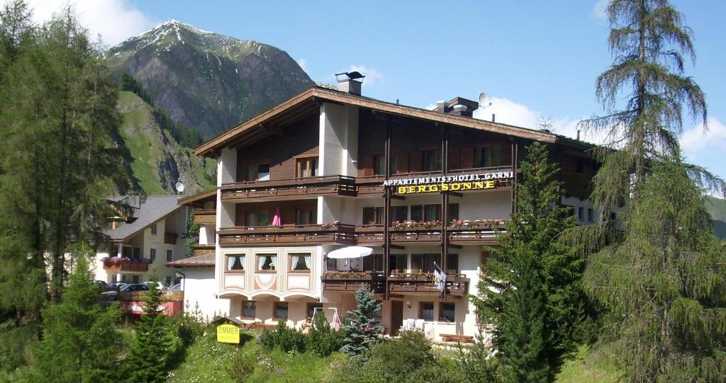 Hotel Garni Bergsonne Samnaun Exterior foto