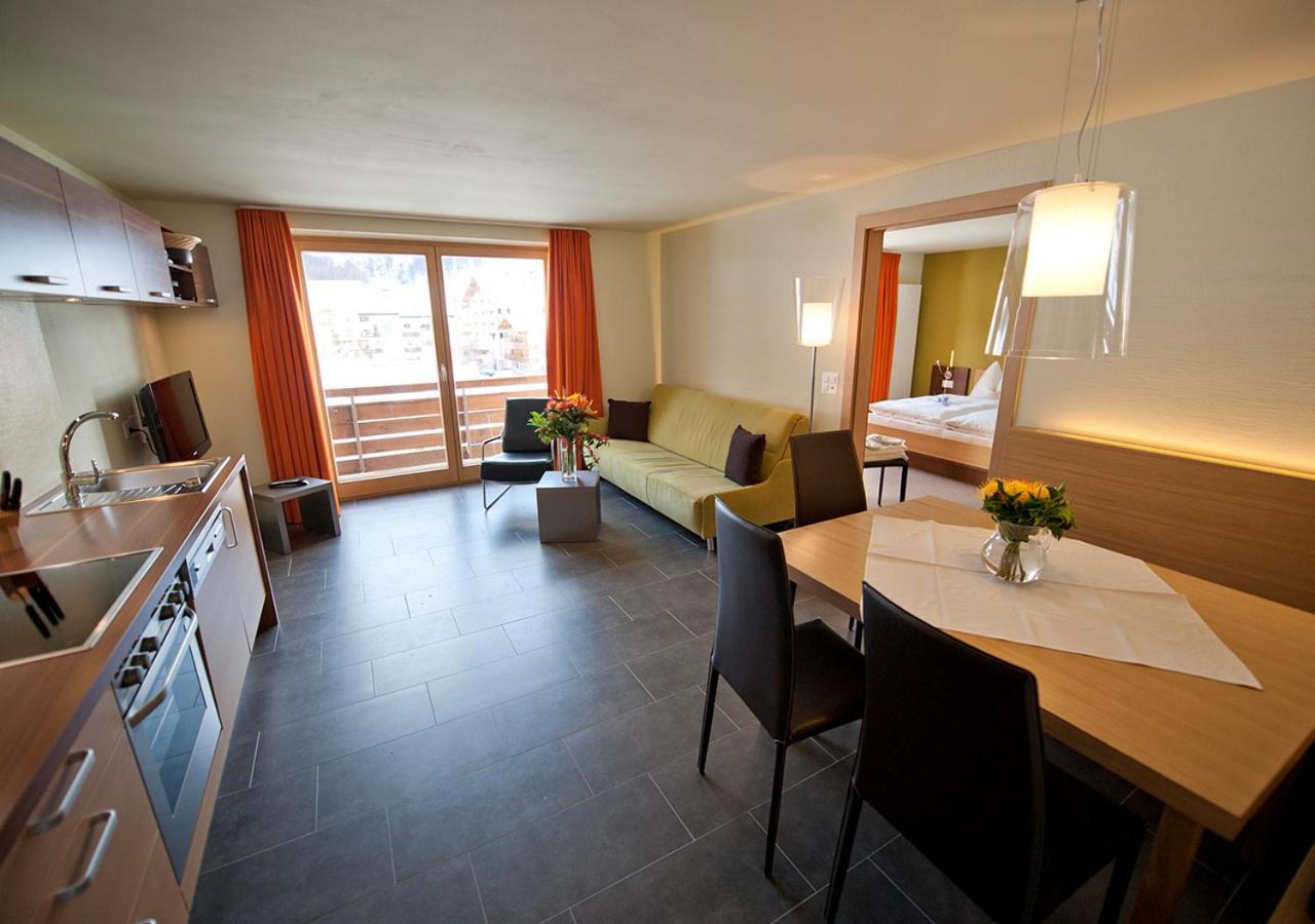 Hotel Garni Bergsonne Samnaun Habitación foto